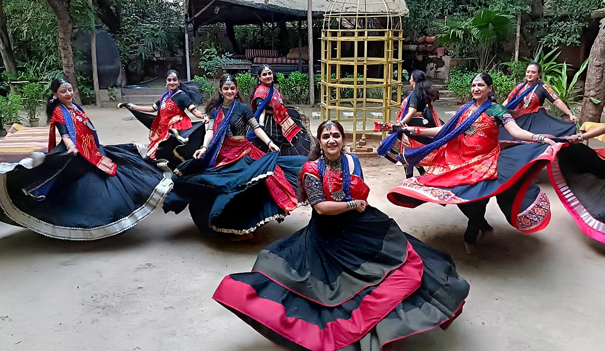 Dancing the Garba to celebrate Navratri 