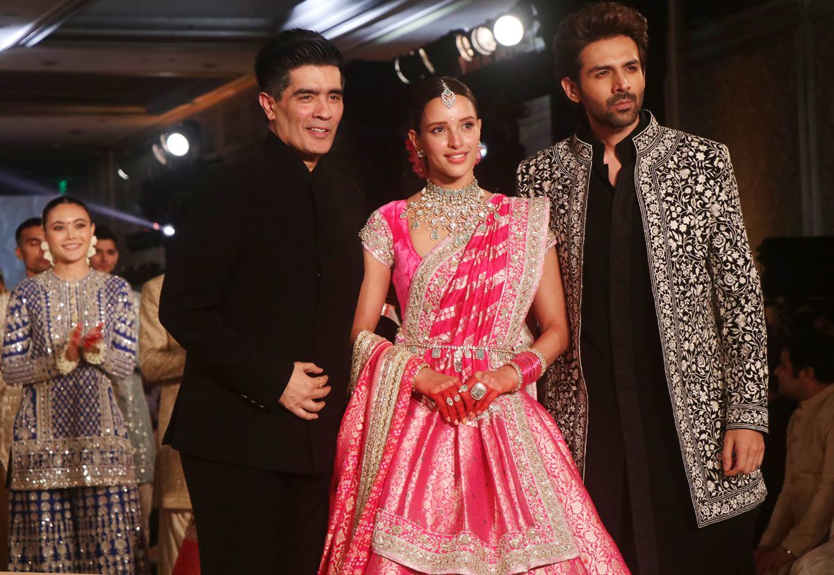 Tripti Dimri, Kartik Aryan turn showstopers for Manish Malhotra's Namo Bharat show