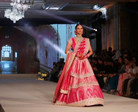 Tripti Dimri, Kartik Aryan turn showstopers for Manish Malhotra's Namo Bharat show