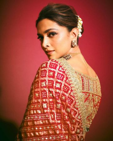 Navratri: Deepika Padukone in red