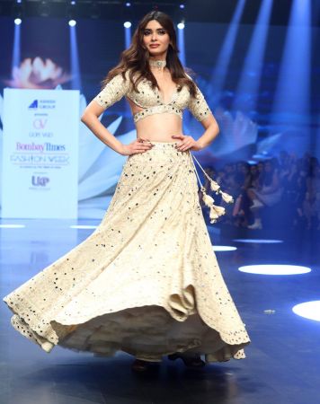 Diana Penty walks for Gopi Vaid at the Bombay Times Fashion Week 2024