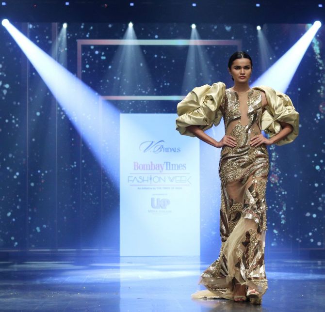 Sana Makbul walks for V Bridals by Varshha at Bombay Times Fashion Week 2024