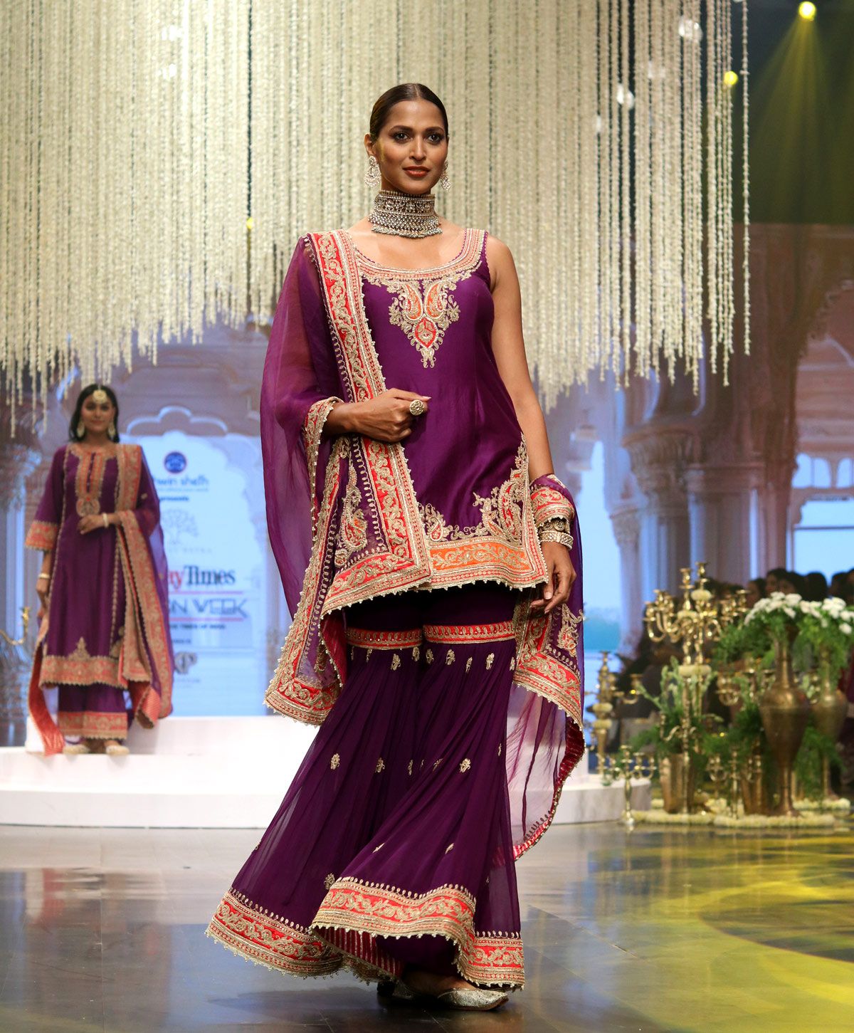 Shibani Akhtar  walks for Sheetal Batra