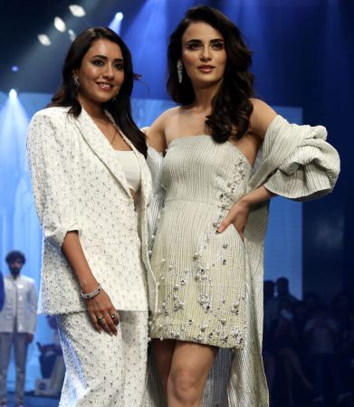 Radhika Madan walks for Vidhi Wadhwani at Bombay Times Fashion Week 2024