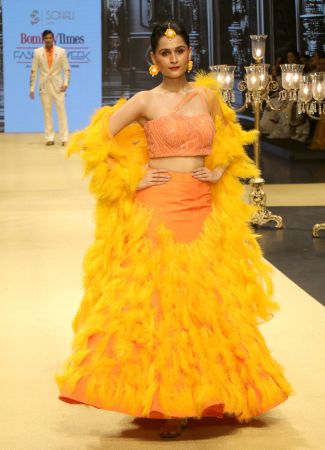 Sunny Leone walks for Sonali Jain at Bombay Times Fashion Week 2024