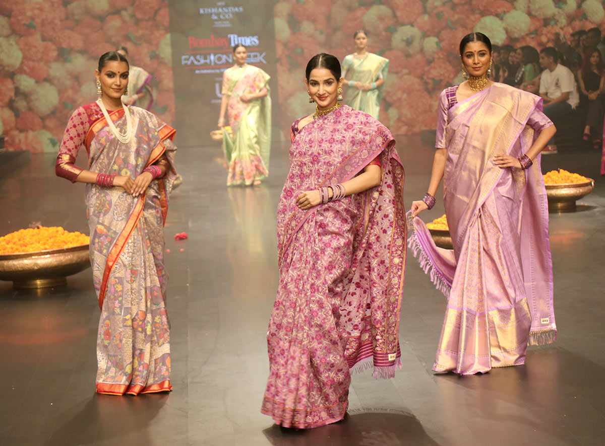 Dia Mirza walks for Gaurang Shah