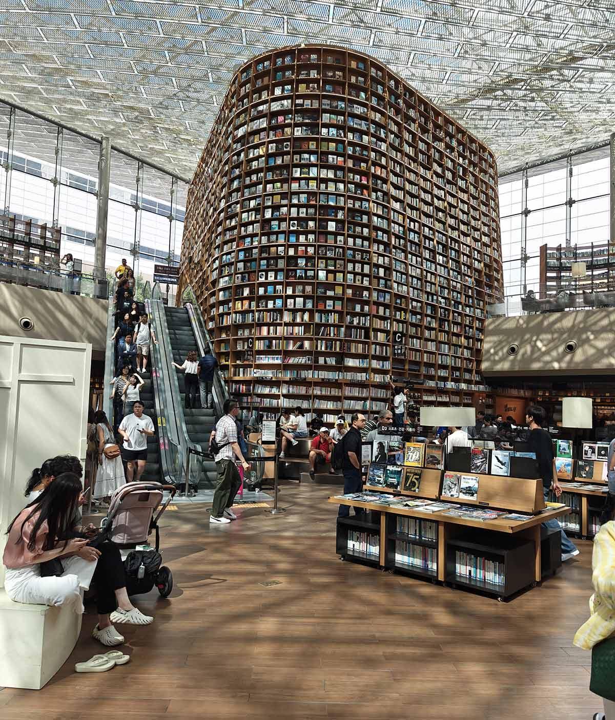 Starfield Library, Seoul