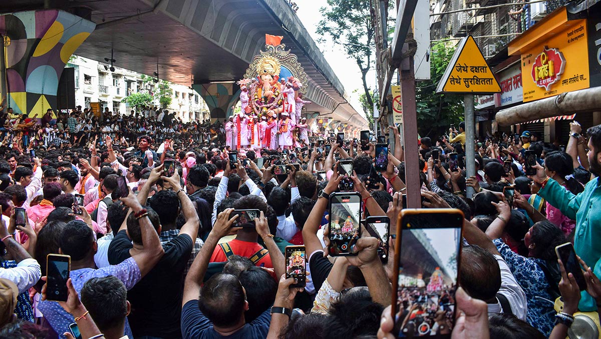 Pix: Lalbaugcha Raja's Grand Visarjan Procession