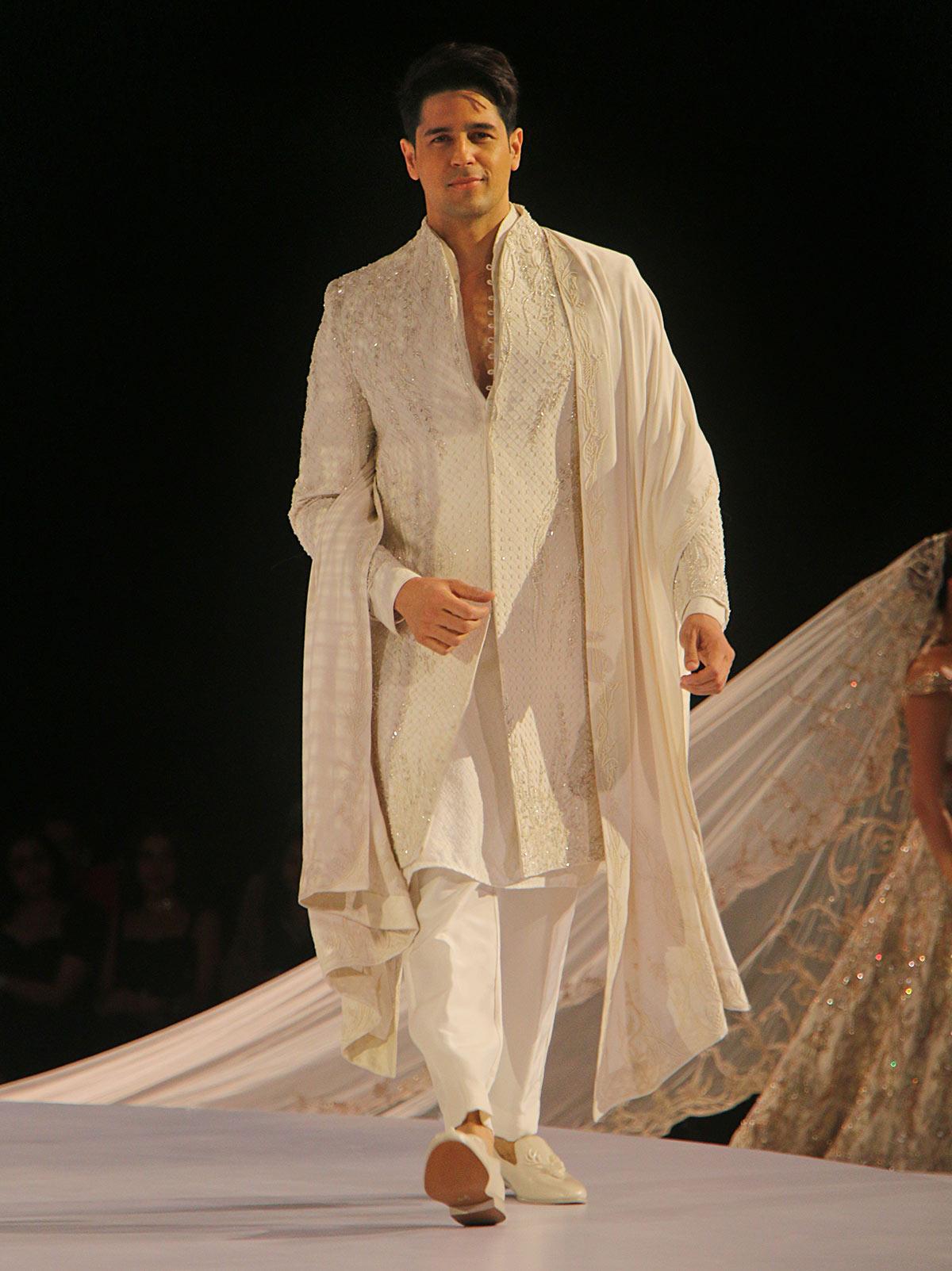 Gaurav Gupta Bridal Look 4