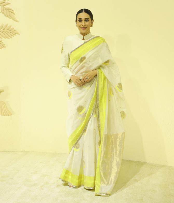 Karisma Kapoor Swadesh
