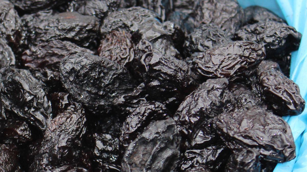 prunes