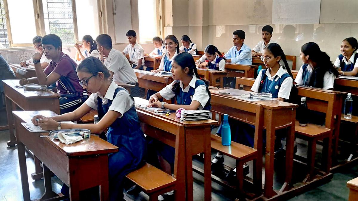 can a 12th fail student appear for JEE advanced exam?