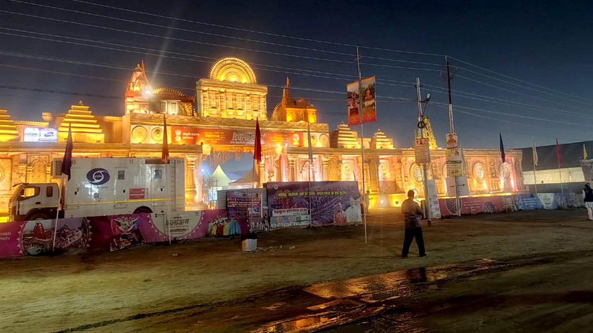 The brightly lit entrance to an akhara