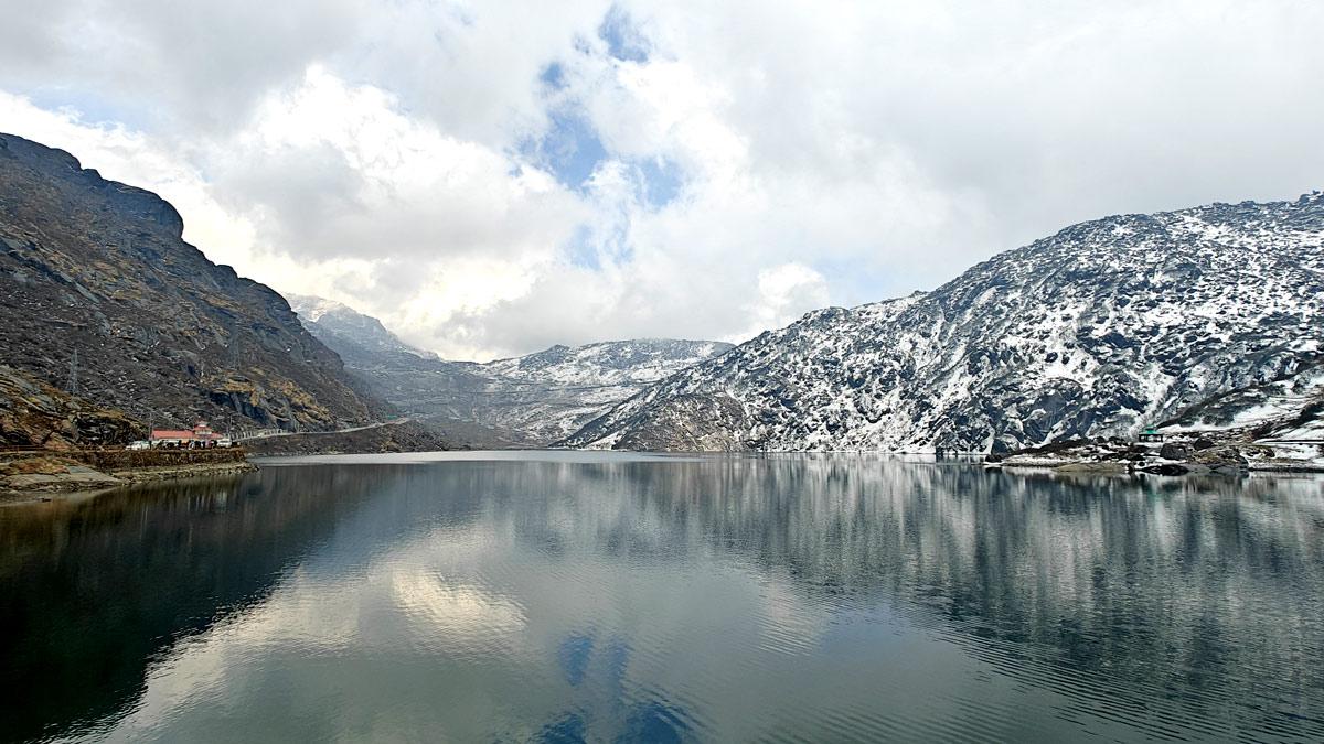 Tsongmo Lake