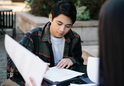 US opens student visa applications