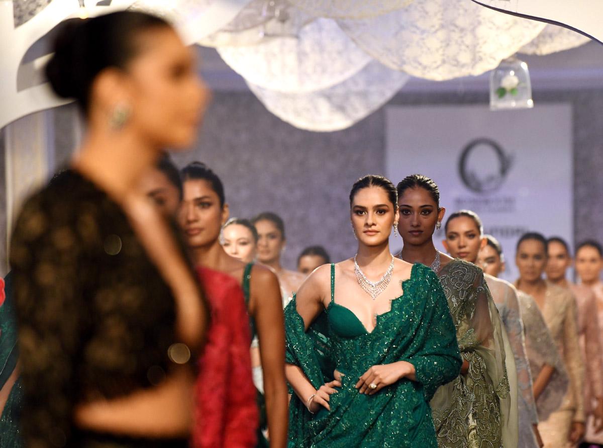 Isha Jajodia collection