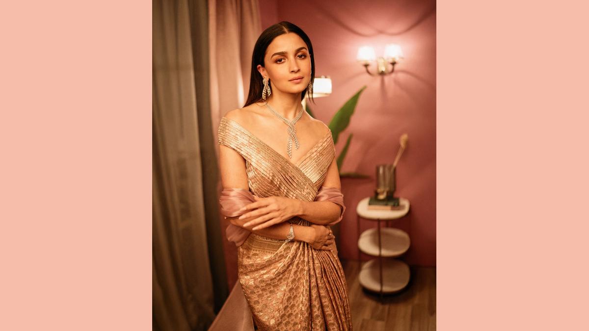 Sanya, Alia Go Desi But Give It A Surprise Twist