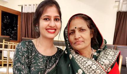 vandana sharma with her mum