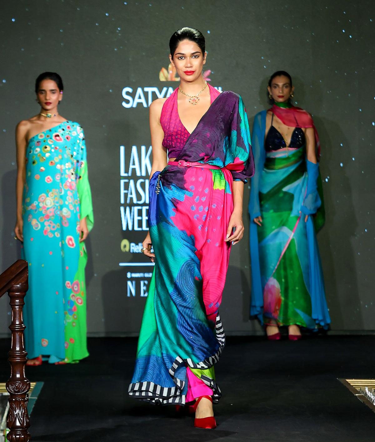Aditi Rao Hydari walks for Satya Paul at Lakme Fashion Week 2025