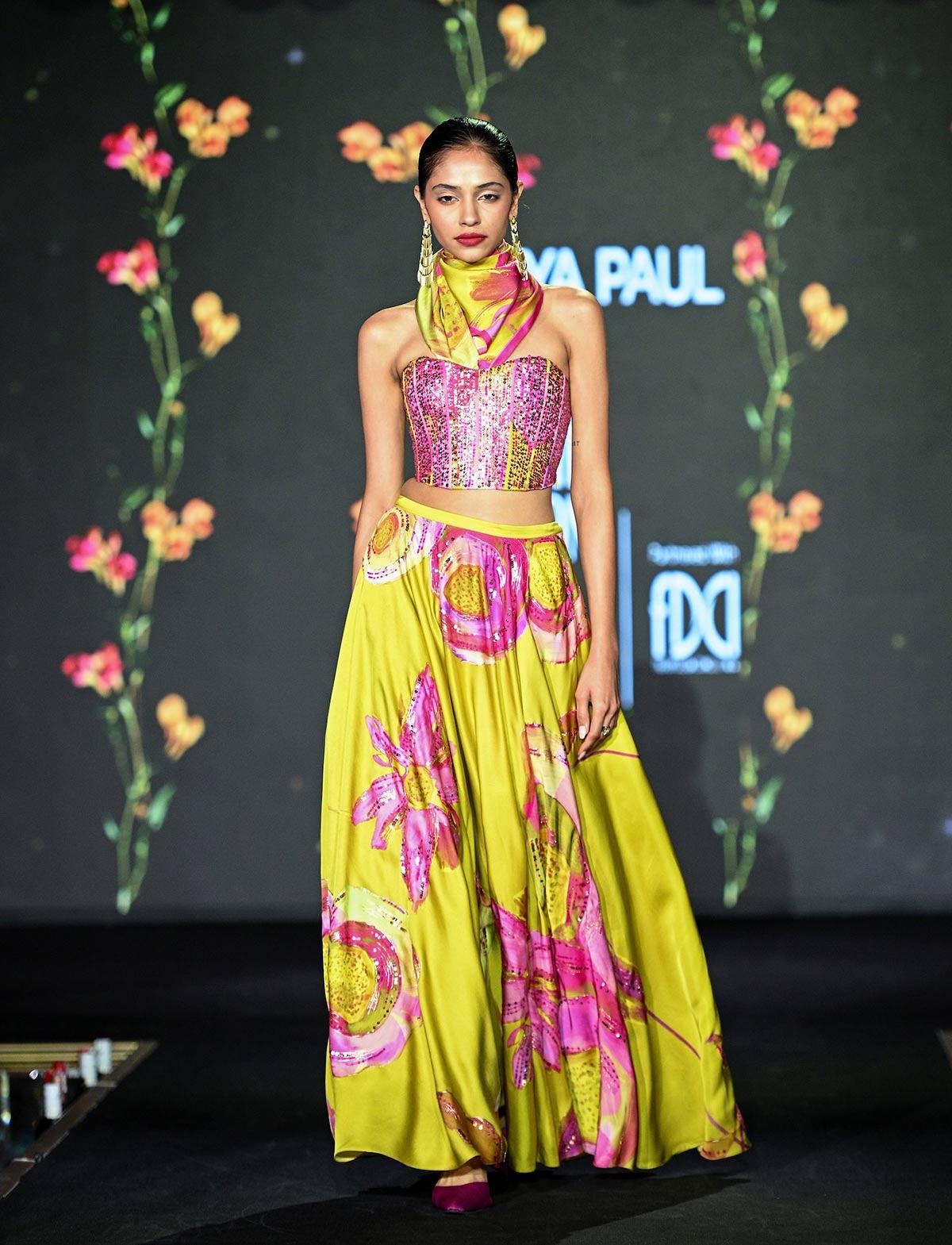 Aditi Rao Hydari walks for Satya Paul at Lakme Fashion Week 2025