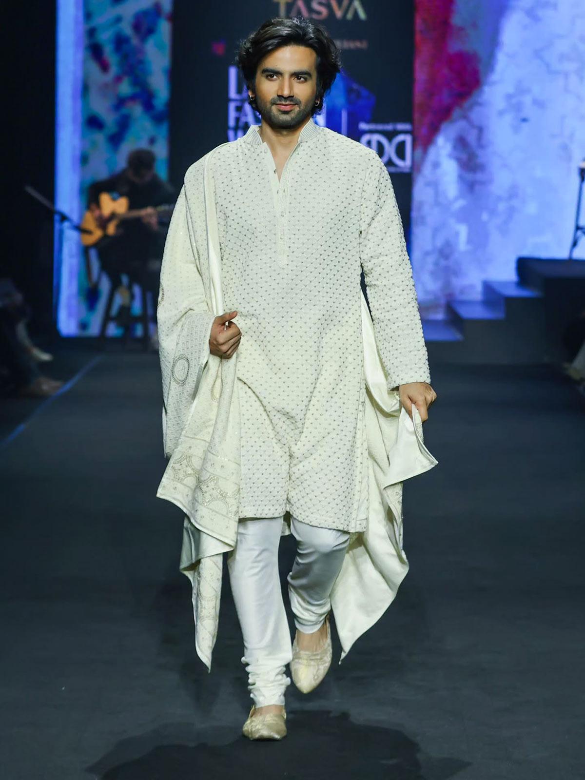 Ayush Mehra, Ranveer Brar, Suvir Saran walk for Tarun Tahiliani at LFW 2025 in Delhi