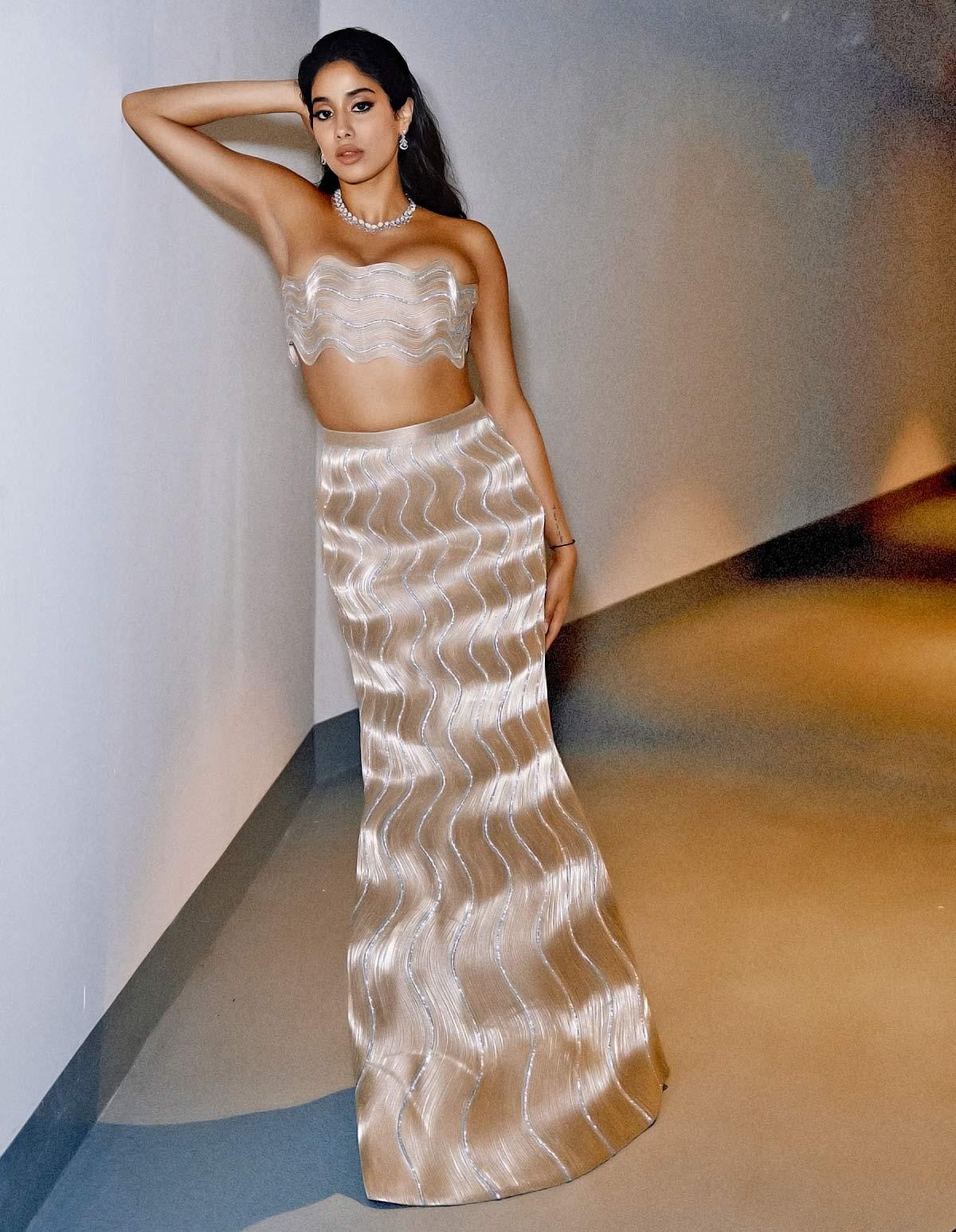 Jhanvi Kapoor's love for gold