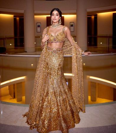 Jhanvi Kapoor's love for gold