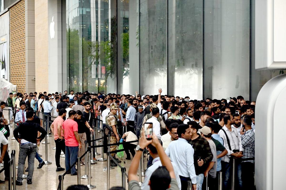 iPhone 17 launch excitement at Apple Store