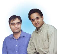 Suvir Sujan (Left) and Avnish Bajaj of Bazee.com