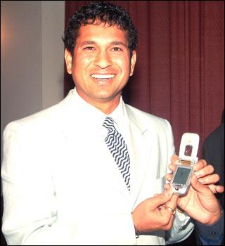 Cricketing superstar Sachin Tendulkar launching G-Hanz mobile phones in Mumbai on Monday. Photo: SM / Saab Press