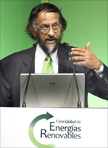 Rajendra K Pachauri, Nobel laureate and chairman of the Intergovernmental Panel on Climate Change, addresses the audience during a conference on renewable energy in Leon, Mexico.