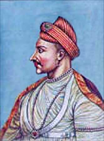 Under Peshwa Madhav Rao, the Marathas recaptured Delhi.