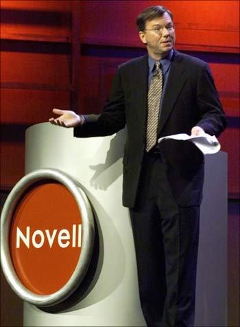 Eric Schmidt, who was the CEO of Novell, in 2001 to join Google.
