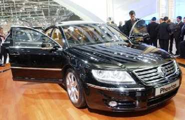 The Volkswagen Phaeton is on display at a Geneva car show.