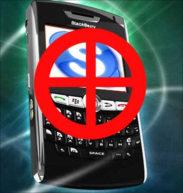 BlackBerry users, you are safe for now