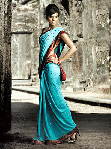 A model flaunts a Lifestyle saree.