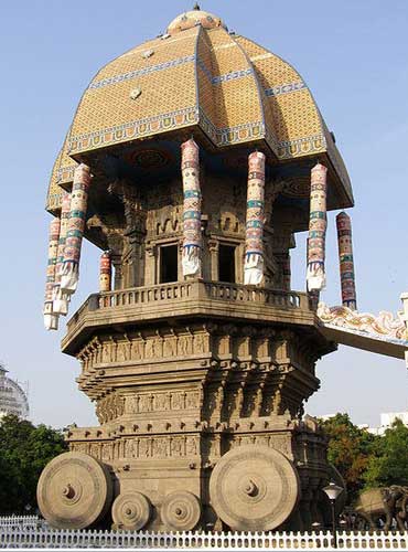 Valluvar Kottam (Thiruvalluvar Monument).