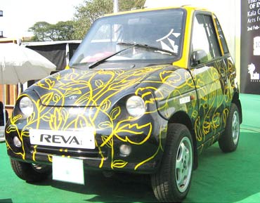 Mahindra launches REVAi at Rs 310,000