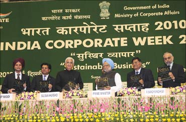 Prime Minister Manmohan Singh releasing the book 'India Unlimited' at the second India Corporate Week.