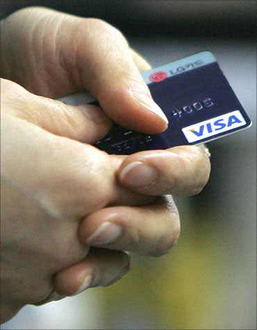 How to prevent MISUSE of your credit card in foreign countries