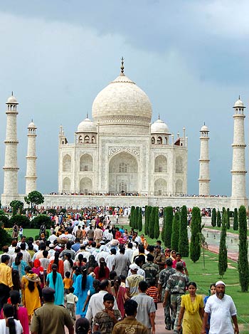 Indian BPO firms grew their combined exports earnings by 15 per cent despite the global economic slowdown. (Image) The Taj Mahal in Agra.