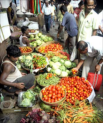 High food prices unacceptable, says FM