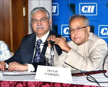 Sunil Kant Munjal, chairman, Hero Corporate Service and Pranab Mukherjee.