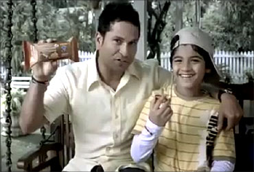 Sachin Tendulkar in Sunfeast ad.