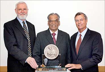Dr. P. Namperumalsamy receives the Conrad N. Hilton Humanitarian Prize.