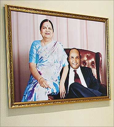 A photograph of Dhirubhai Ambani and Kokilaben.