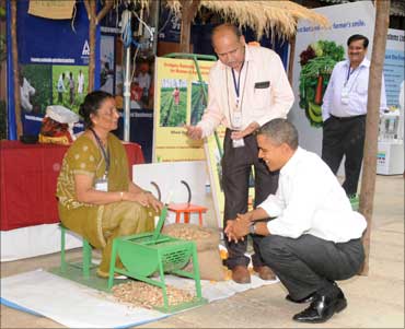 Obama visiting an Agri Expo, at St. Xavier College, in Mumbai on November 7, 2010.