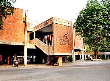 IIT-Kanpur.