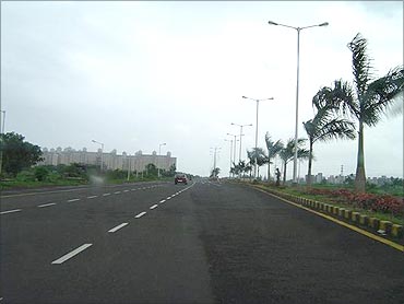 Palm beach road, Navi Mumbai.