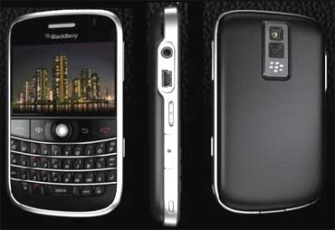 :India not to ban BlackBerry services: RIM